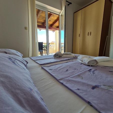 Apartman Karmen Barbat na Rabu Eksteriør bilde